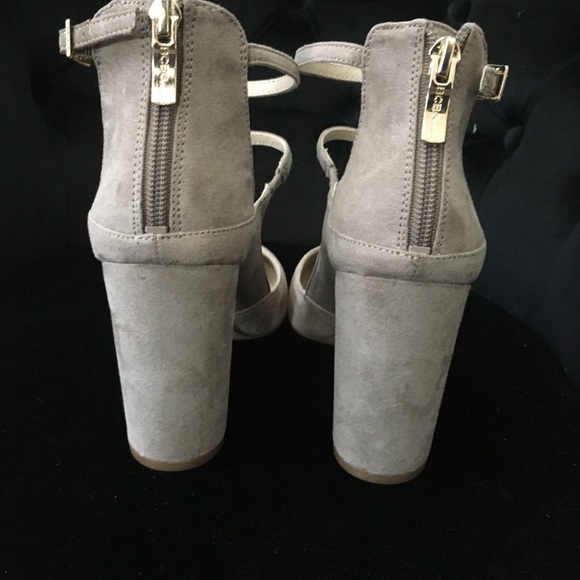 BCBG Color block Block Heels - Picture 3 of 5